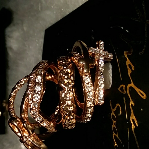 NWT 2 Pc Thalia Sodi Trio Crystal Earrings/Rings - Picture 8 of 8